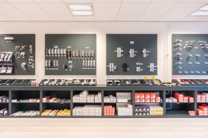 slotenmaker pernis winkel